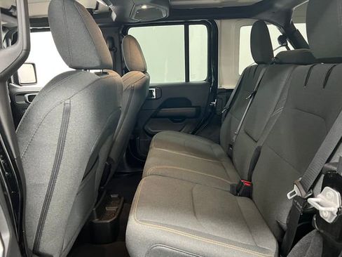 Used 2025 Jeep Wrangler Unlimited Sahara w/ Safety Group image 24