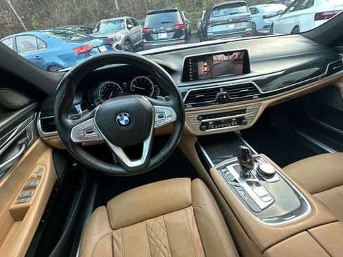 Used 2019 BMW 750i xDrive w/ Executive Package image 30