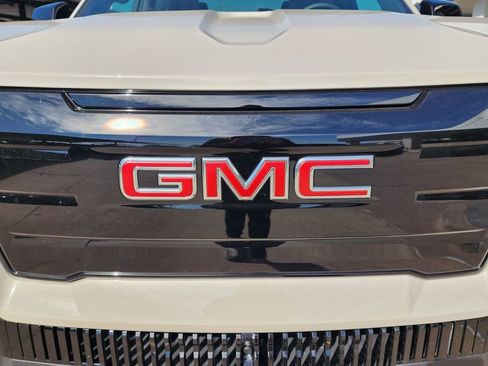 New 2026 GMC Sierra EV Elevation w/ LPO, Elevation Dark Package image 12