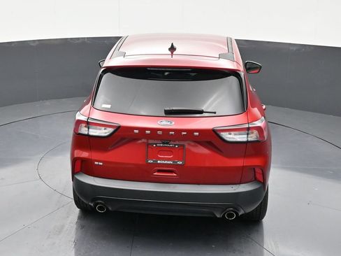 Used 2021 Ford Escape SE w/ SE Sport Appearance Package FWD image 15