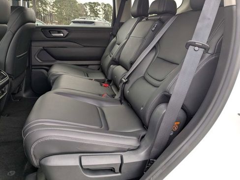 New 2026 Nissan Armada SV image 14