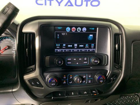 Used 2018 Chevrolet Silverado 1500 LT w/ Texas Edition RWD image 23