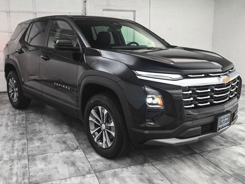 Used 2026 Chevrolet Equinox LT image 3