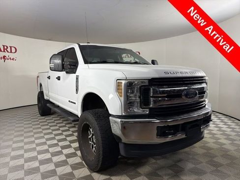 Used 2018 Ford F250 XLT image 1