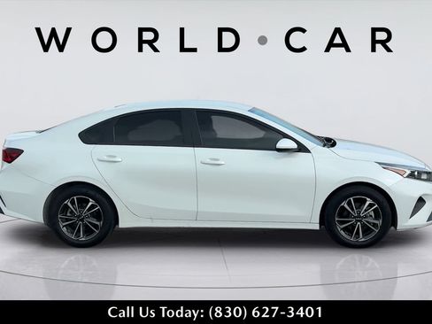 Used 2023 Kia Forte LXS FWD image 8