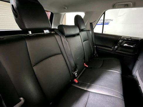 Used 2024 Toyota 4Runner TRD Off-Road Premium image 22