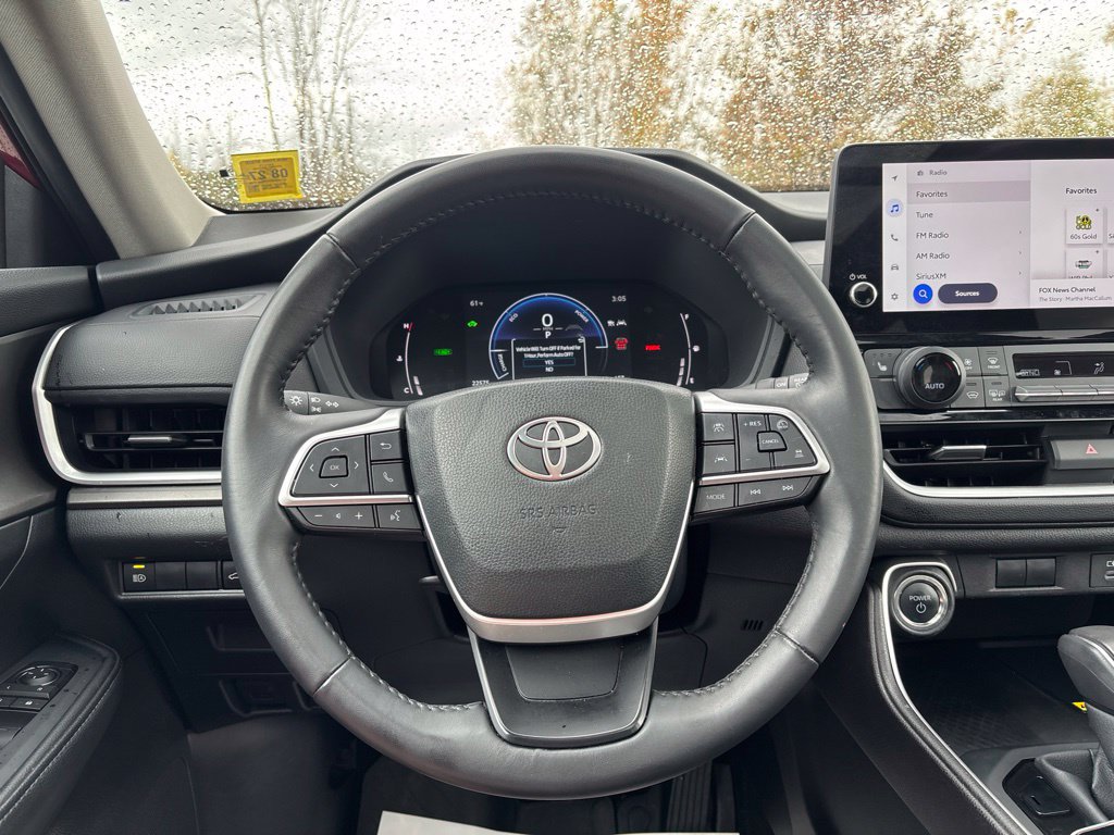 Used 2025 Toyota Grand Highlander AWD Hybrid image 19