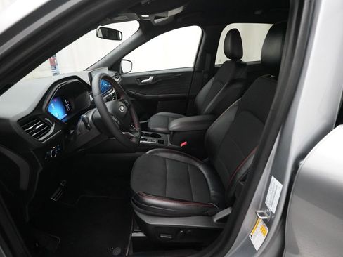 Used 2023 Ford Escape ST-Line w/ Tech Pack #1 AWD/4WD image 7