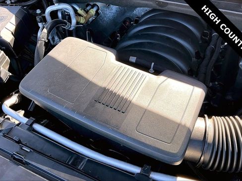 Used 2022 Chevrolet Suburban High Country image 30