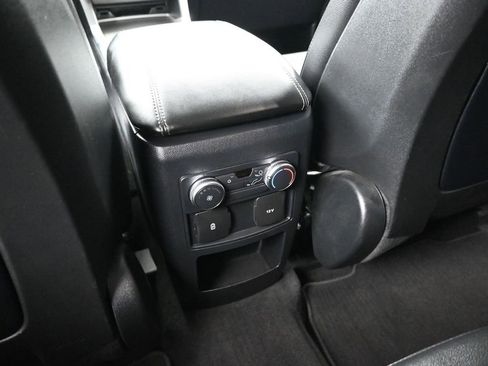 Used 2020 Ford Explorer XLT w/ Equipment Group 202A image 22