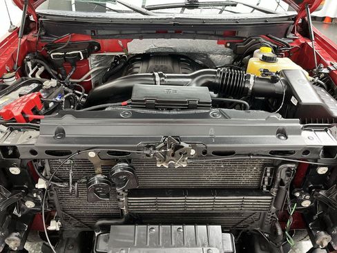 Used 2014 Ford F150 FX4 w/ Equipment Group 402A Luxury AWD/4WD image 32