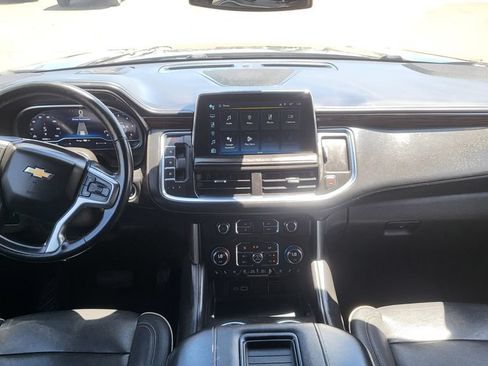 Used 2023 Chevrolet Suburban Premier AWD/4WD image 30