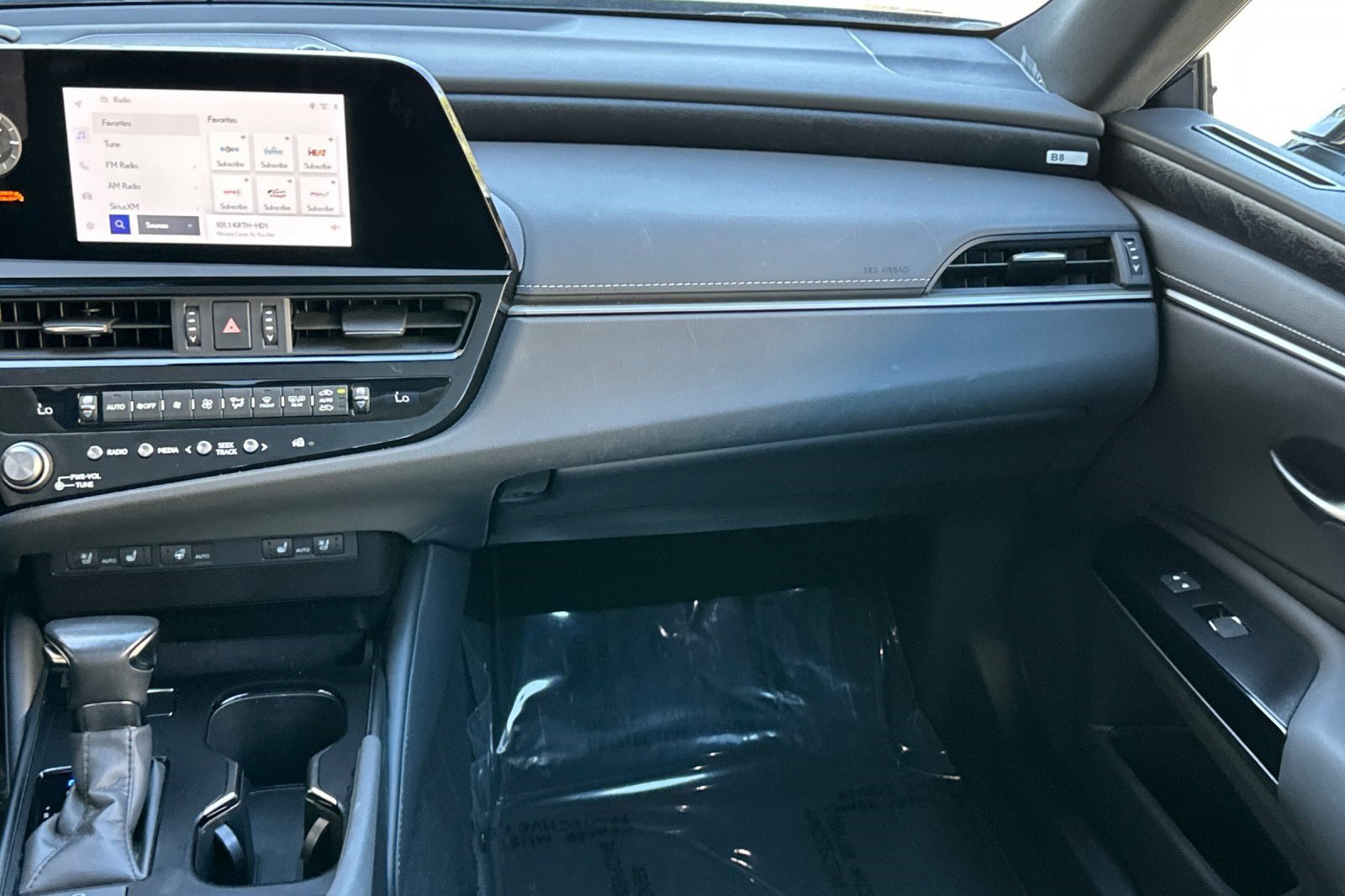 Certified 2024 Lexus ES 350 w/ Premium Package FWD image 30