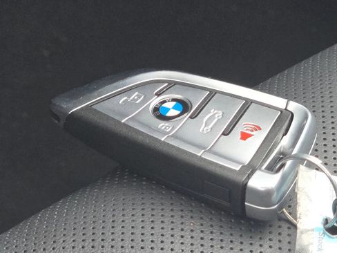 Used 2021 BMW X7 xDrive40i w/ Luxury Seating Package AWD/4WD image 39