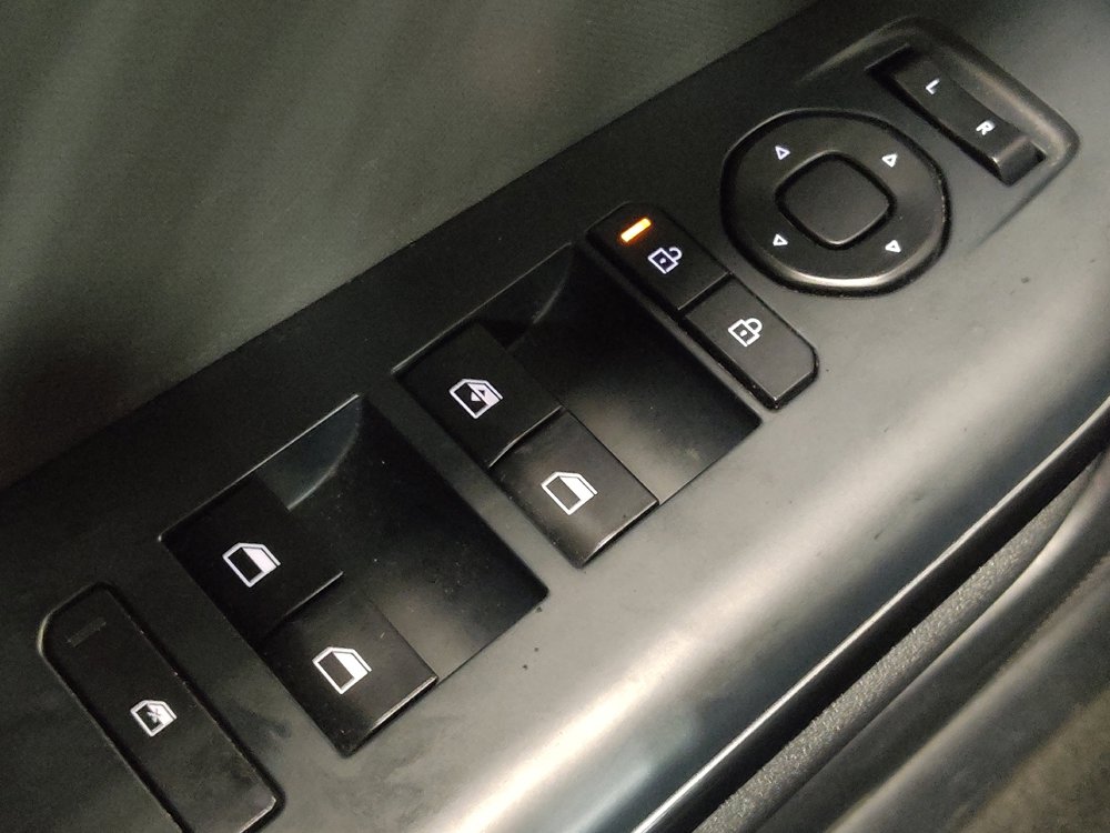Used 2025 Kia K4 FWD image 27
