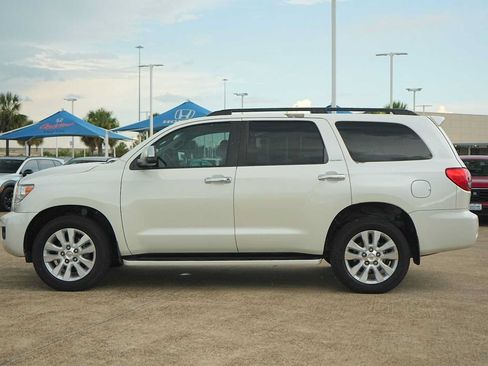Used 2013 Toyota Sequoia Platinum RWD image 3