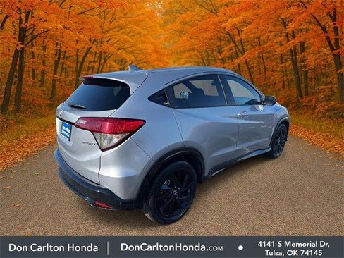Used 2022 Honda HR-V Sport image 4