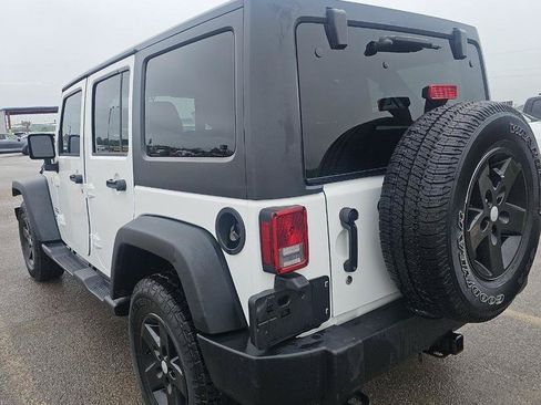 Used 2018 Jeep Wrangler Unlimited Sport S AWD/4WD image 4