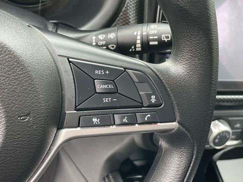 Used 2024 Nissan Kicks SV image 27