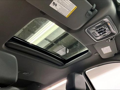 Used 2024 GMC Sierra 1500 SLT w/ SLT Premium Plus Package image 20