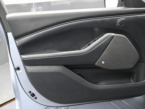 Used 2022 Ford Mustang Mach-E Premium image 35