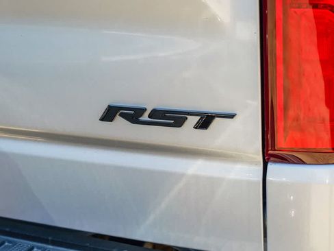 Used 2022 Chevrolet Silverado 1500 RST AWD/4WD image 15