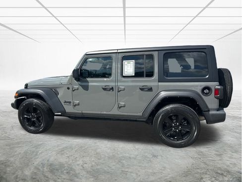 Used 2022 Jeep Wrangler Unlimited Sport image 7