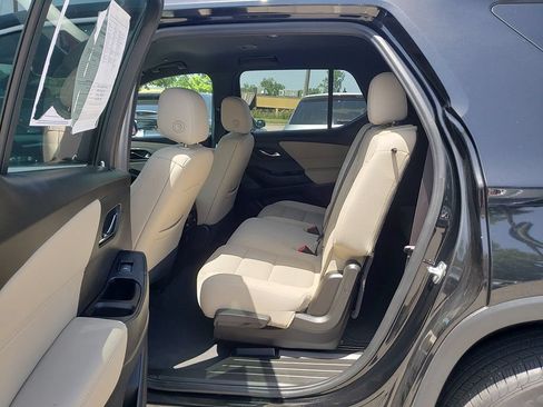 Used 2023 Chevrolet Traverse LS w/ Safety Package AWD/4WD image 11