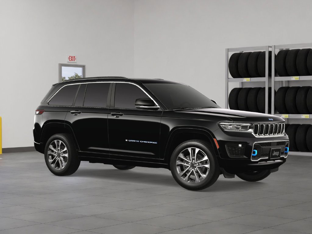 New 2024 Jeep Grand Cherokee Overland w/ Advanced Protech Group III AWD/4WD image 8