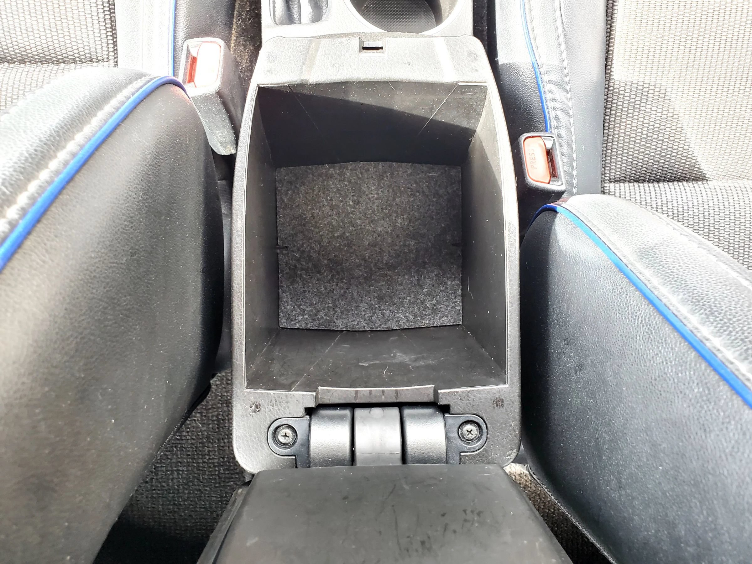 Used 2017 Toyota Corolla SE FWD image 30
