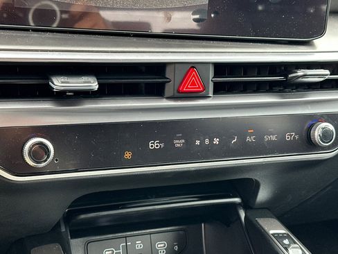 Certified 2026 Kia Sorento EX AWD/4WD image 19