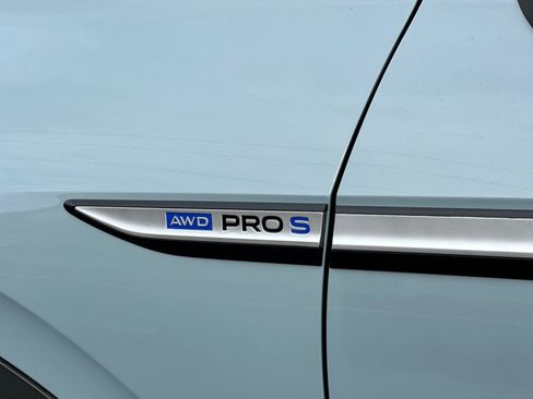 Used 2023 Volkswagen ID.4 Pro S image 33