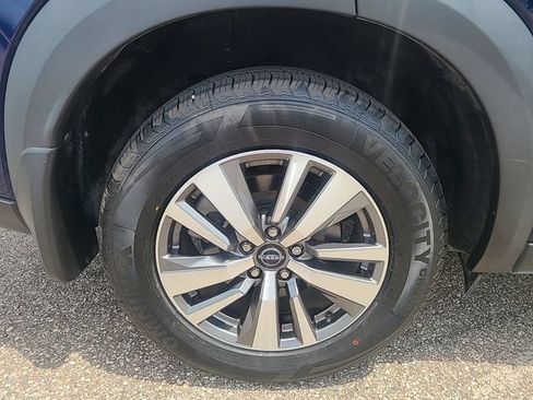 Used 2023 Nissan Pathfinder SL AWD/4WD image 31
