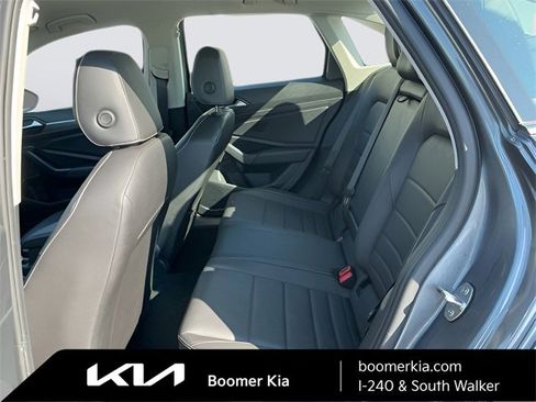 Used 2024 Volkswagen Jetta SE image 13