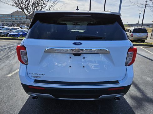Used 2023 Ford Explorer Limited w/ Equipment Group 301A image 6