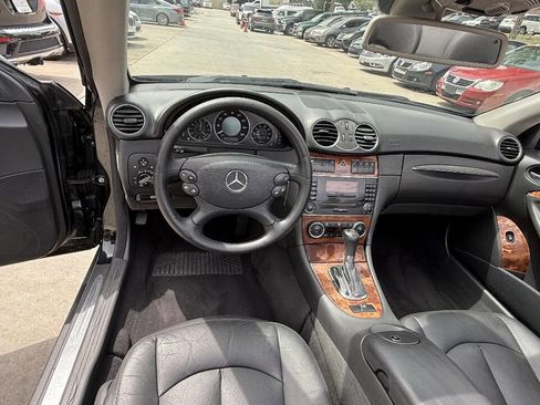 Used 2005 Mercedes-Benz CLK 500 Cabriolet image 39