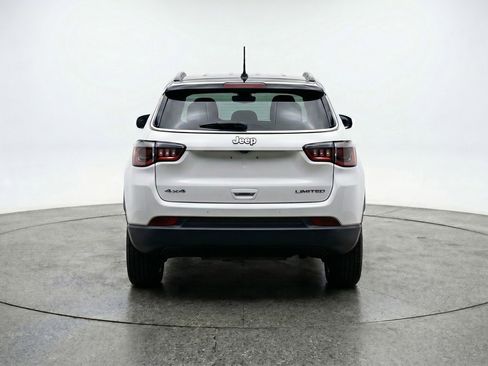 Used 2025 Jeep Compass Limited AWD/4WD image 7