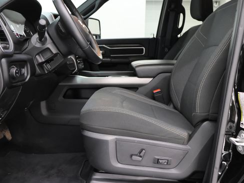 Used 2024 RAM 3500 Big Horn w/ Night Edition AWD/4WD image 8