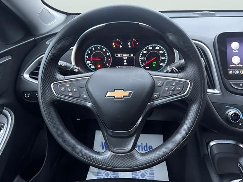Used 2025 Chevrolet Malibu LT image 22