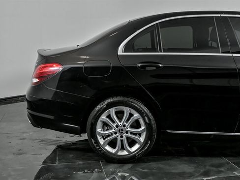 Used 2016 Mercedes-Benz C 300 4MATIC Sedan image 11