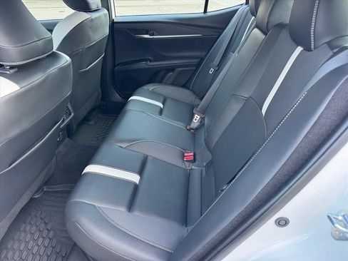 Used 2025 Toyota Camry SE w/ Convenience Package FWD image 14