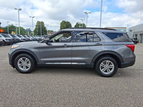 Certified 2023 Ford Explorer XLT w/ Equipment Group 202A AWD/4WD image 6