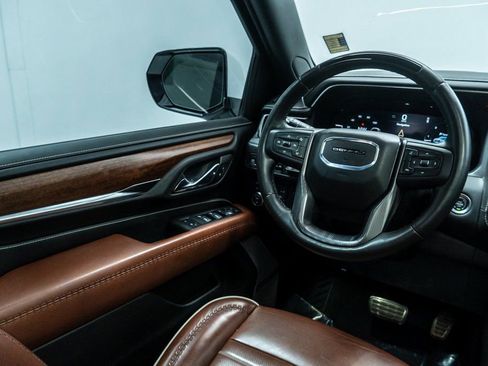 Used 2024 GMC Yukon XL Denali Ultimate AWD/4WD image 33