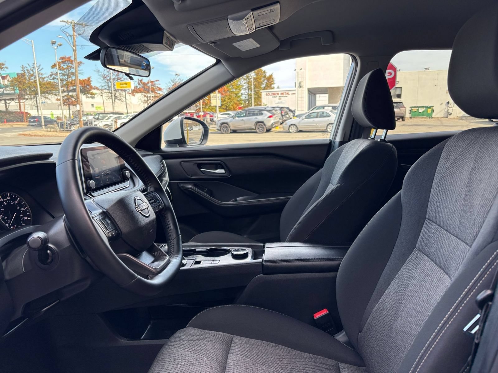 Used 2026 Nissan Rogue SV AWD/4WD image 26