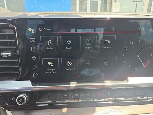 Used 2022 GMC Sierra 1500 SLT w/ SLT Convenience Package AWD/4WD image 16