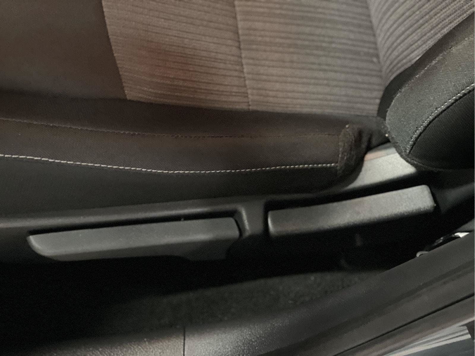 Used 2025 Nissan Sentra SV w/ All-Weather Package FWD image 17