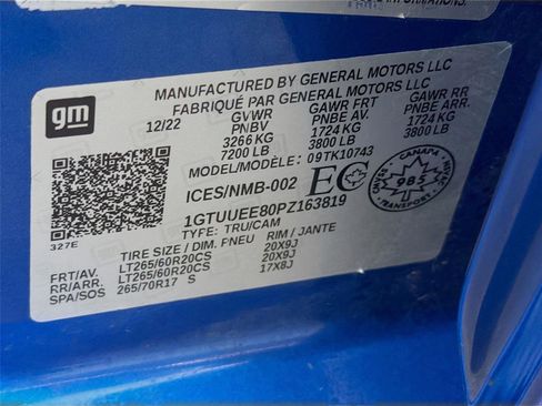 Used 2023 GMC Sierra 1500 AT4 image 32