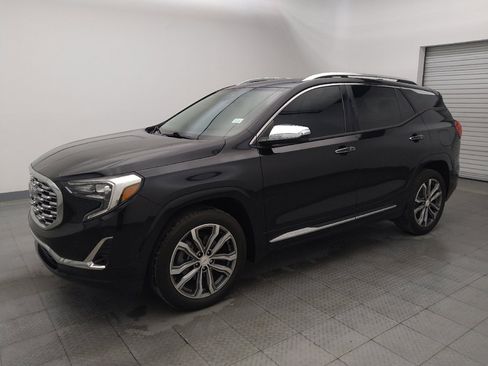 Used 2018 GMC Terrain Denali w/ Advanced Safety Package image 2