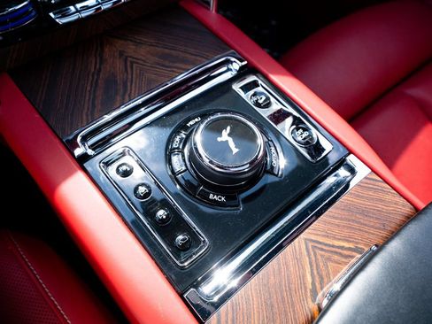 Used 2019 Rolls-Royce Cullinan AWD/4WD image 41