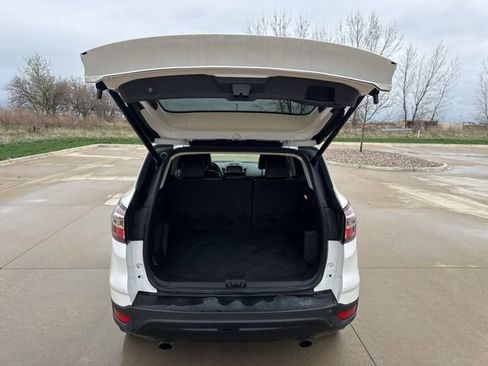 Used 2017 Ford Escape Titanium image 13